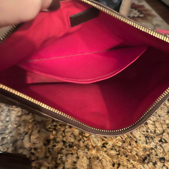 South Bank Besace Cross Body - Picture 16 of 16